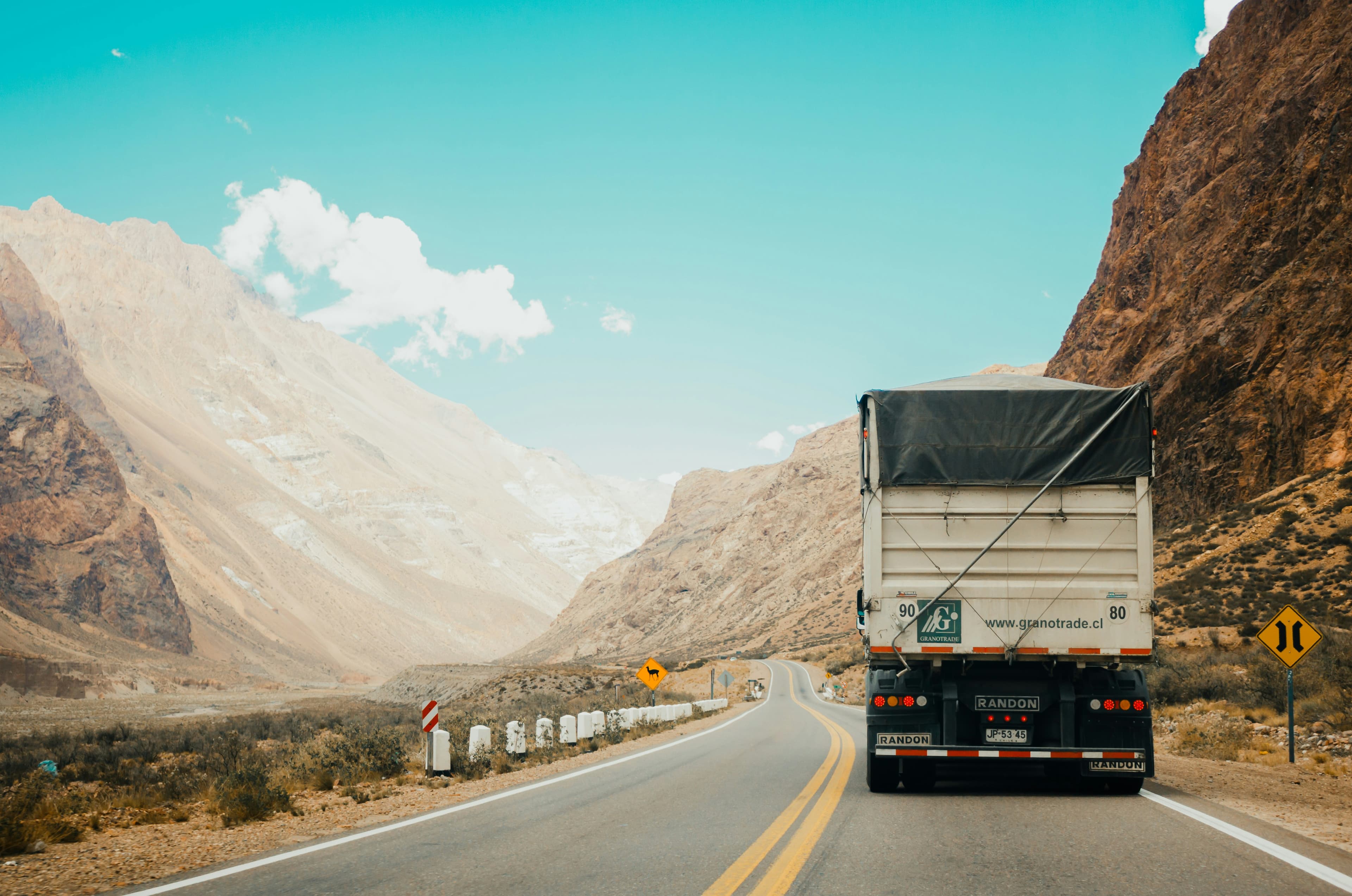 Distribution Generative AI for Route Optimization: Implementation Cost Analysis